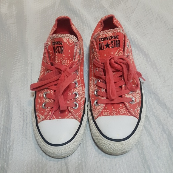 red bandana chuck taylors